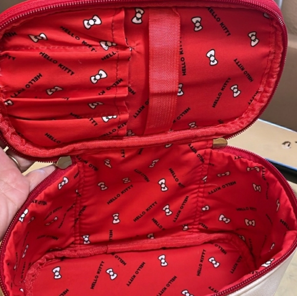 Hello Kitty 45th Anniversary bag NWNT - Picture 3 of 3